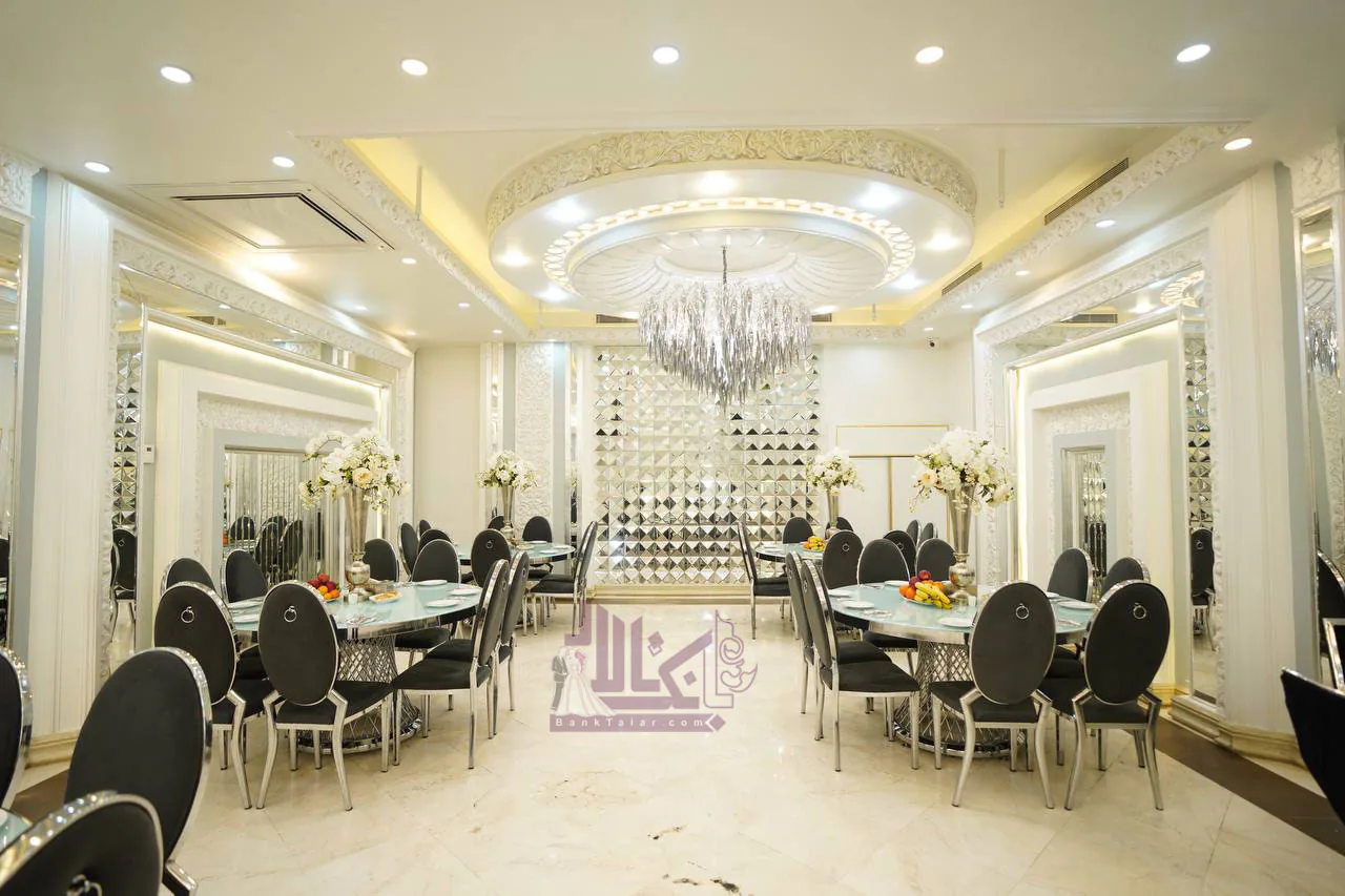 تالار بزرگ قصر جی